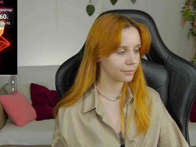 Rachel-lips webcam
