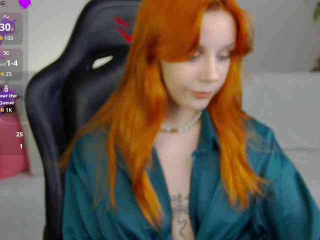 Rachel-lips webcam