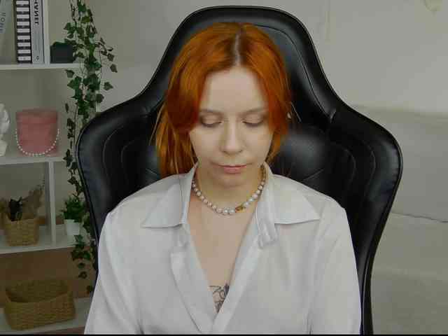 Rachel-lips webcam