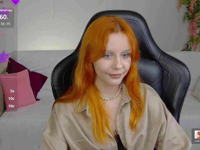 Rachel-lips webcam