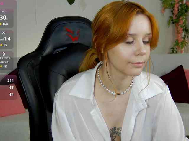Rachel-lips webcam