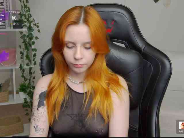 Rachel-lips webcam