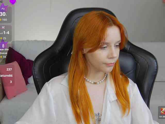 Rachel-lips webcam