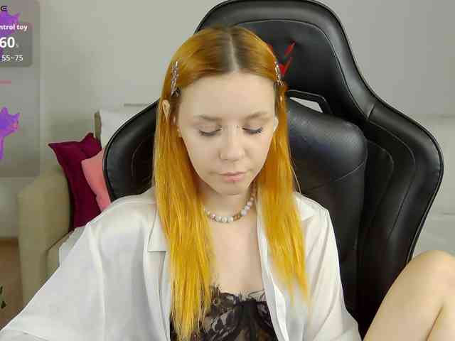 Rachel-lips webcam