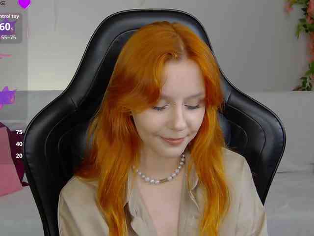 Rachel-lips webcam
