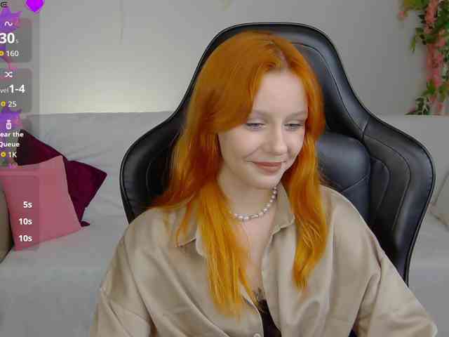 Rachel-lips webcam