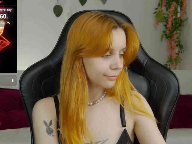 Rachel-lips webcam