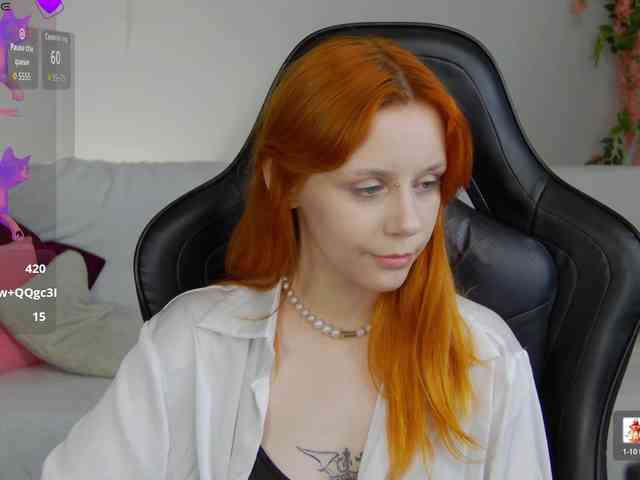 Rachel-lips webcam