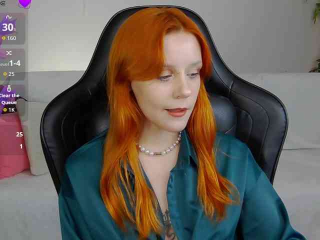 Rachel-lips webcam