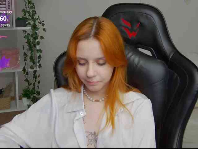 Rachel-lips webcam