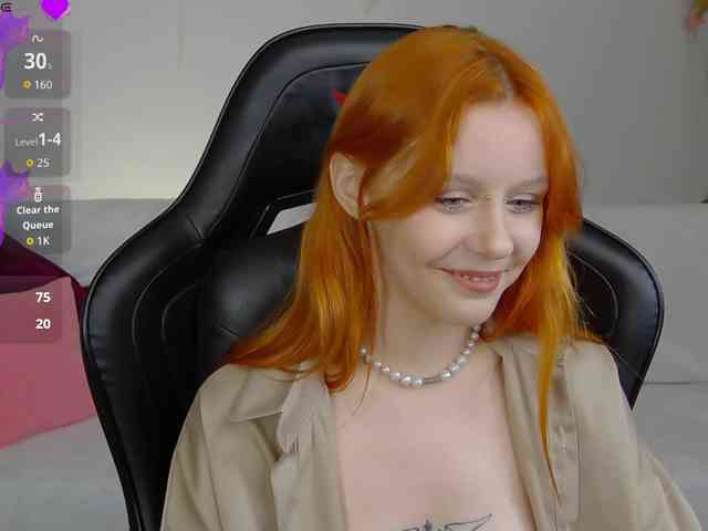 Rachel-lips webcam