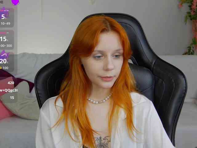 Rachel-lips webcam