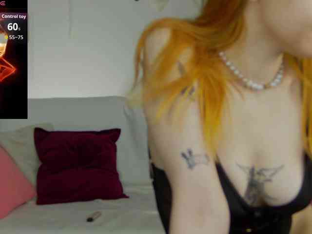 Rachel-lips webcam