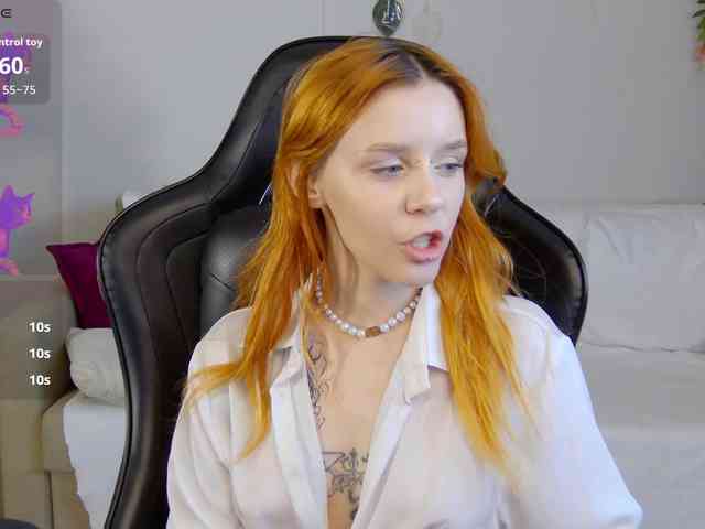 Rachel-lips webcam
