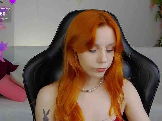 Rachel-lips webcam