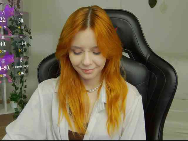 Rachel-lips webcam