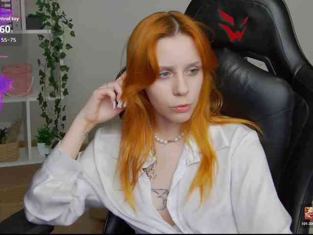 Rachel-lips webcam