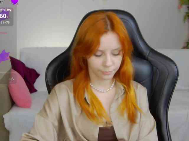 Rachel-lips webcam