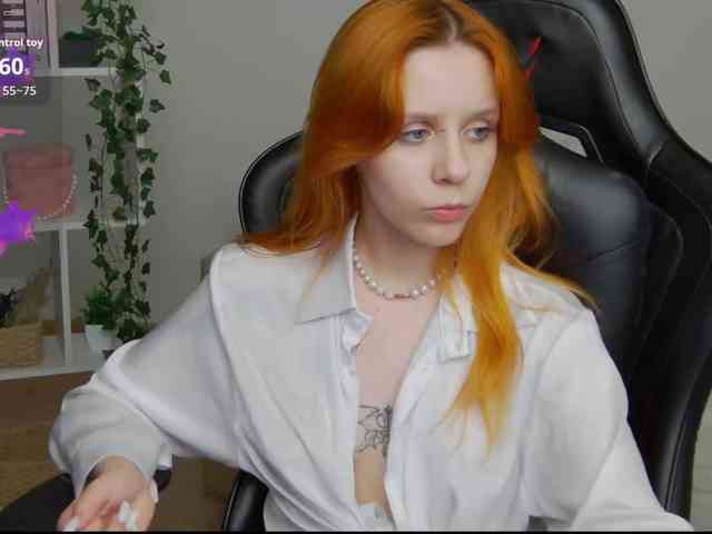 Rachel-lips webcam