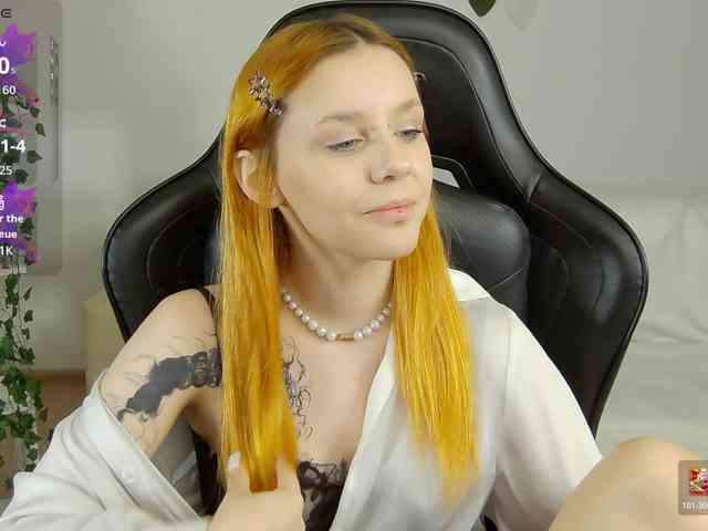 Rachel-lips webcam
