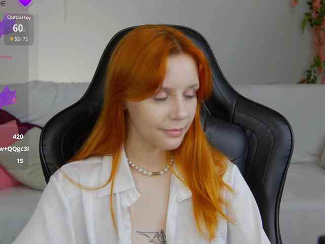 Rachel-lips webcam