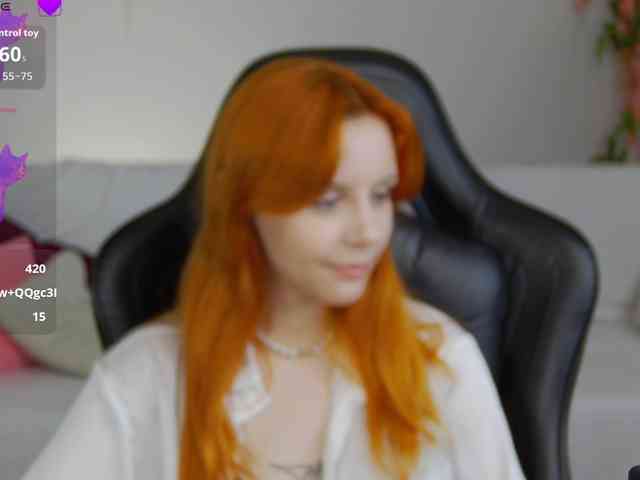 Rachel-lips webcam