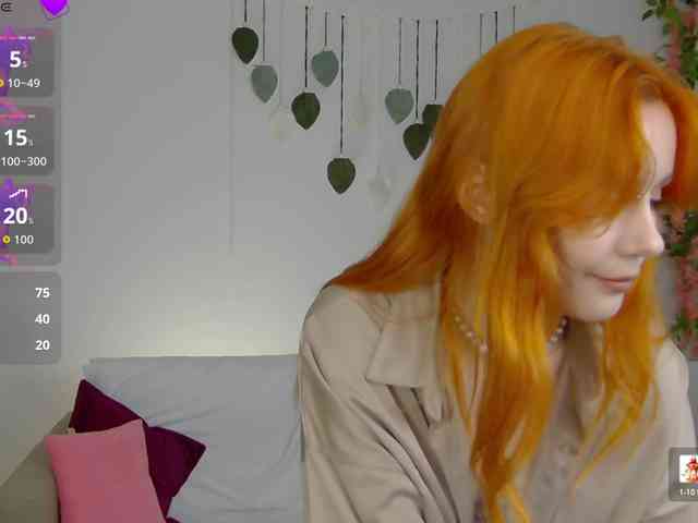 Rachel-lips webcam