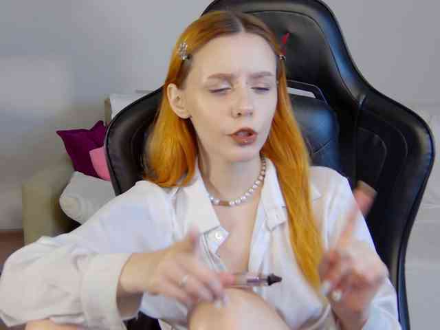 Rachel-lips webcam