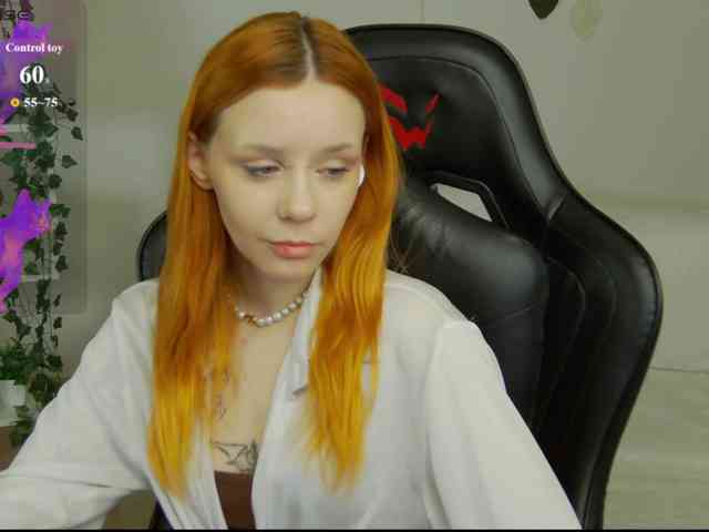 Rachel-lips webcam