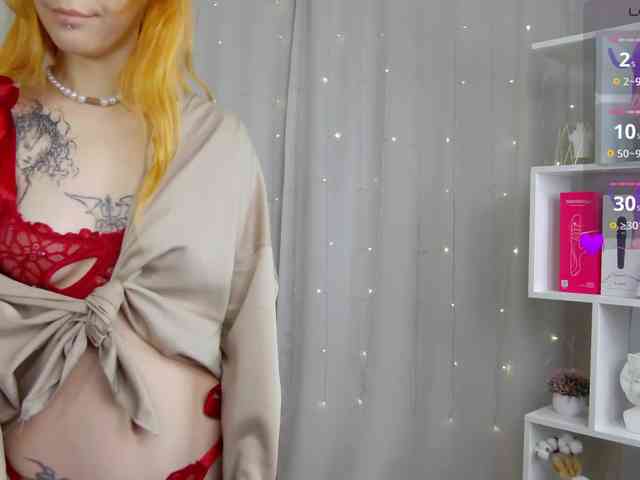 Rachel-lips webcam