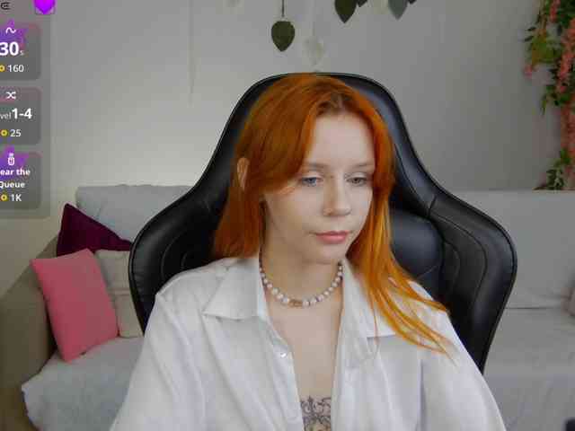 Rachel-lips webcam