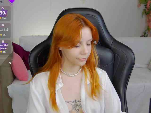 Rachel-lips webcam