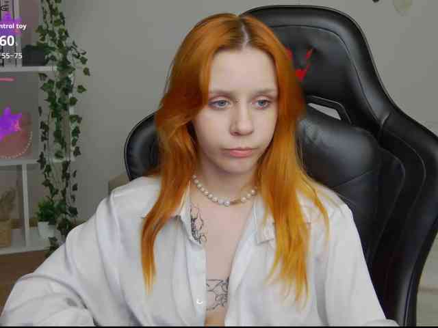 Rachel-lips webcam