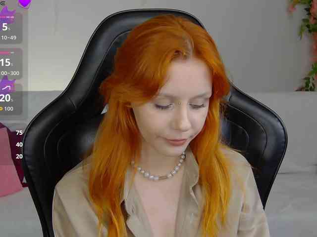 Rachel-lips webcam