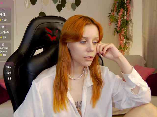Rachel-lips webcam