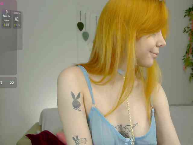 Rachel-lips webcam