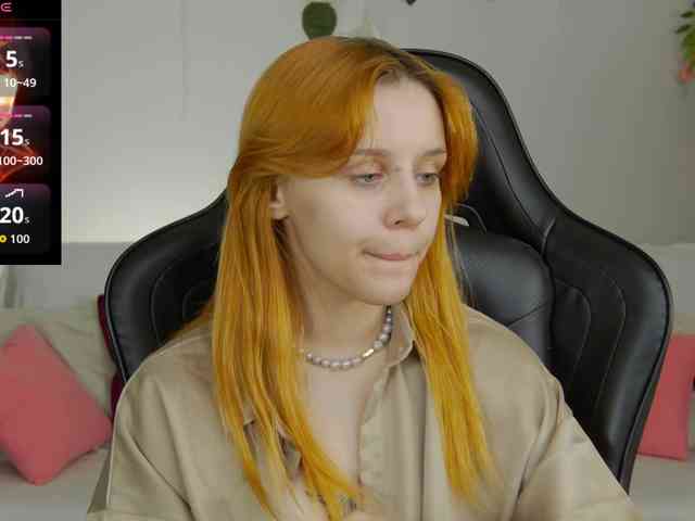 Rachel-lips webcam
