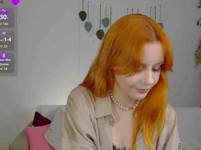 Rachel-lips webcam