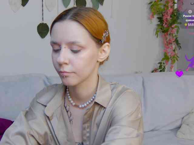 Rachel-lips webcam