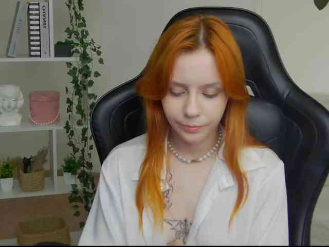 Rachel-lips