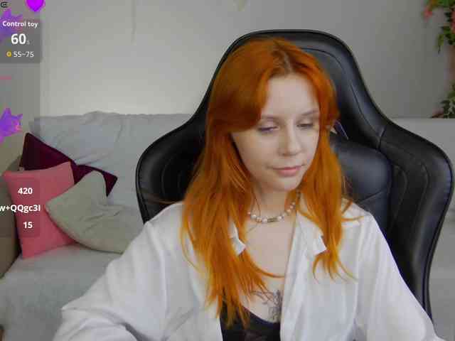 Rachel-lips webcam