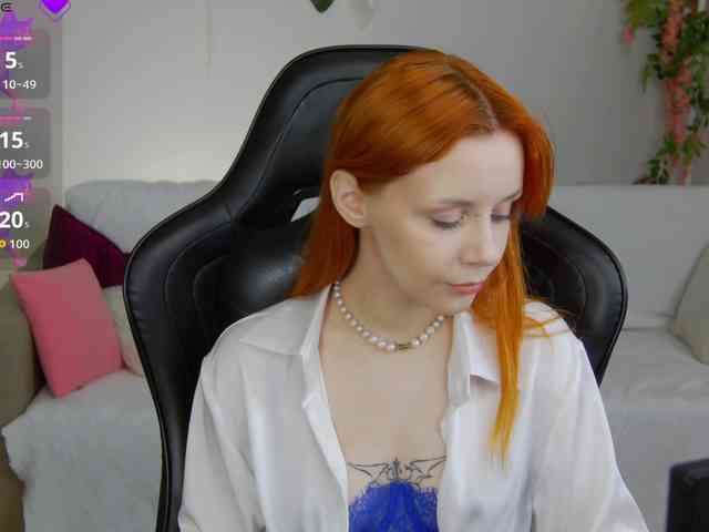 Rachel-lips webcam