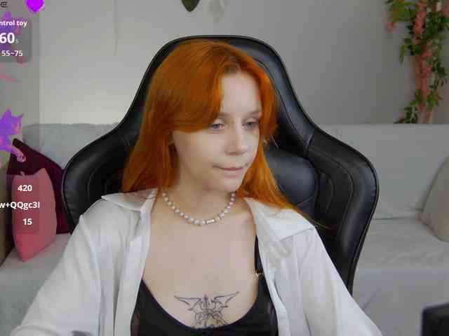 Rachel-lips webcam
