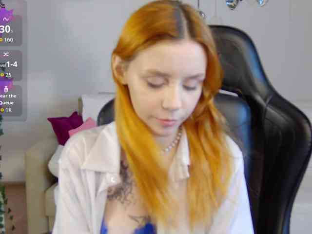 Rachel-lips webcam
