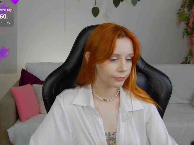 Rachel-lips webcam