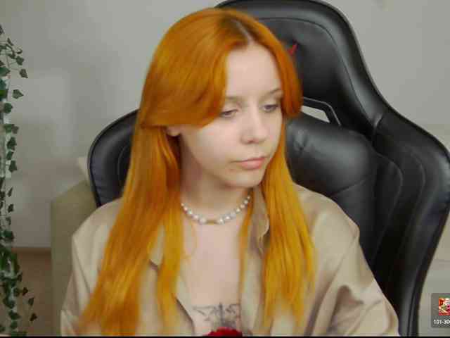 Rachel-lips webcam