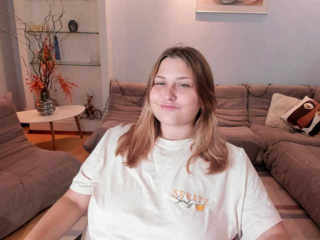WhisperOfSiren live cam on BongaCams