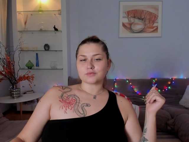 WhisperOfSiren live cam on BongaCams