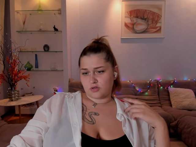 WhisperOfSiren live cam on BongaCams