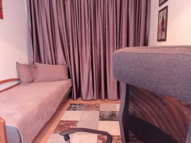 WhisperOfSiren live cam on BongaCams